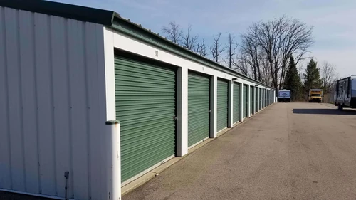 8513 - Airport & Grand River Storage storage facility exterior view